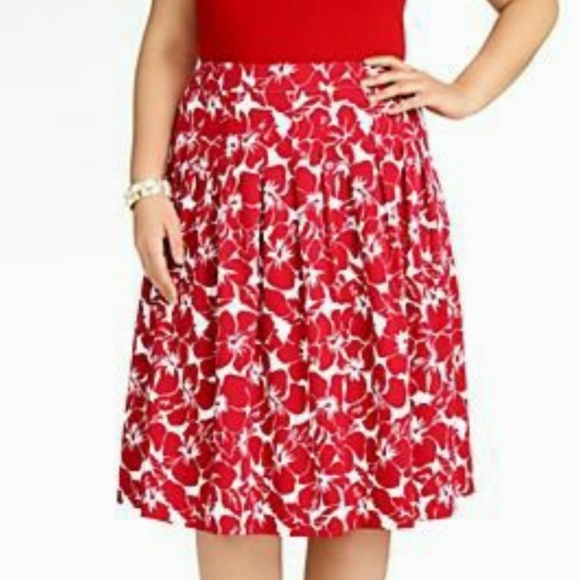 🆕️ Talbots NWT Red Floral Size 6 Skirt - Picture 1 of 11